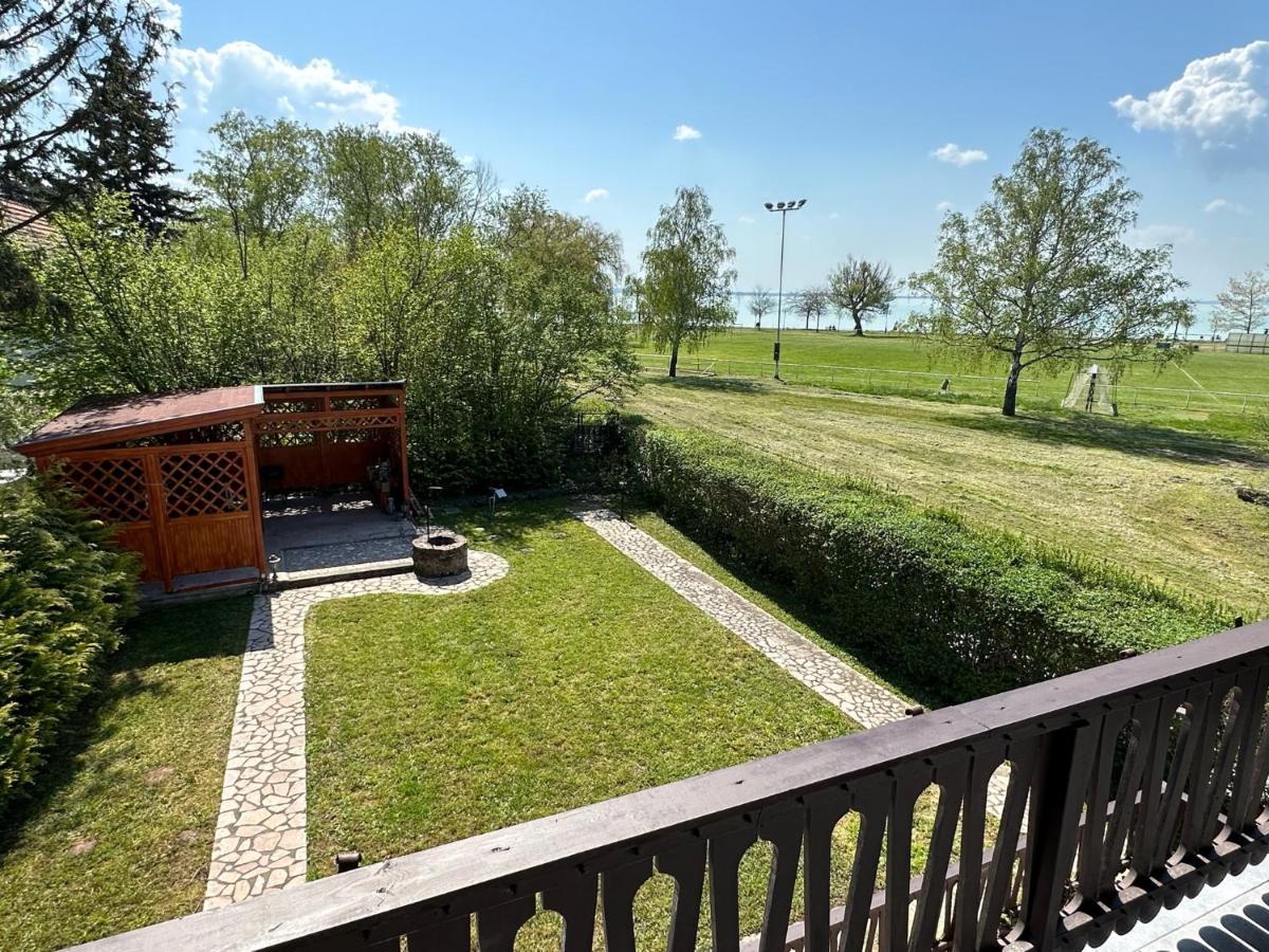 Hangulatos Balaton Parti Nyaralo Révfülöp 外观 照片